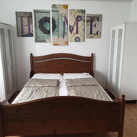 Rozmaring Vendeghaz *